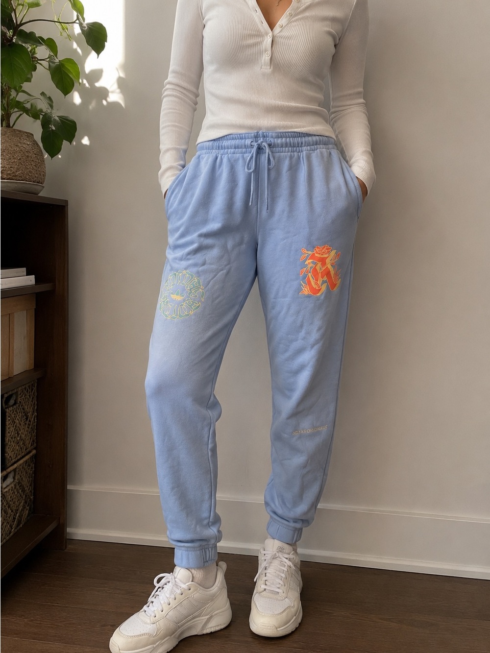 Adidas Originals Graphic Floral Jogger Sweatpants Blue Size S